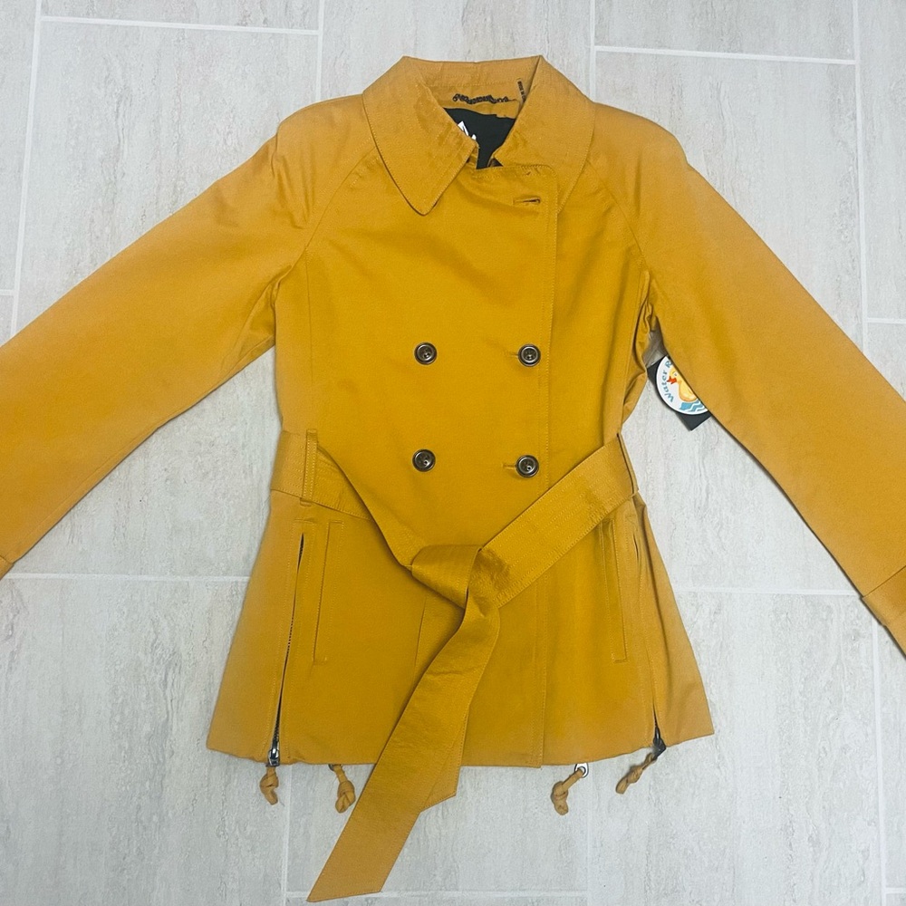 New Women's Rain Jacket